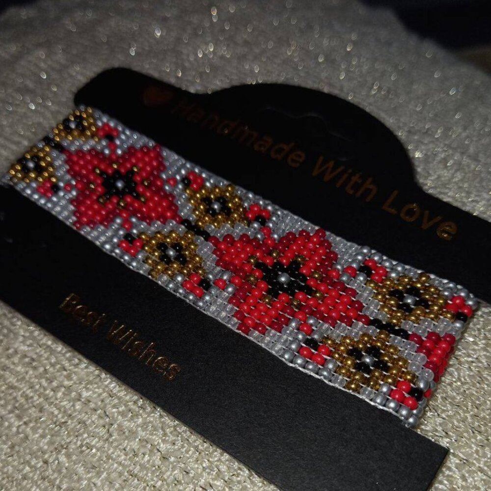 💕 Handmade Beaded Flower Bracelet • Vibrant Red & White Motif 💕 • Stain.Steel